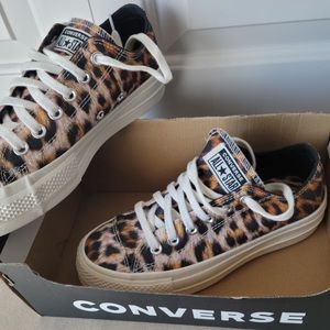 Converse Chuck Taylor All Star Platform Lift Ox - Size 6.5